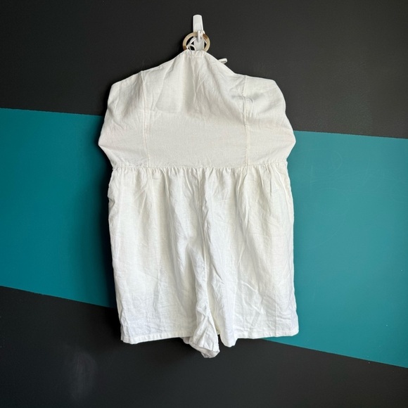 Linen-Blend O-Ring Halter Romper -- 3-inch inseam - Picture 2 of 11
